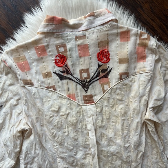 Mix It Western Textured Multi-Pattern Button Down Shirt - Picture 7 of 10